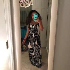 New York & Company Maxi Dress